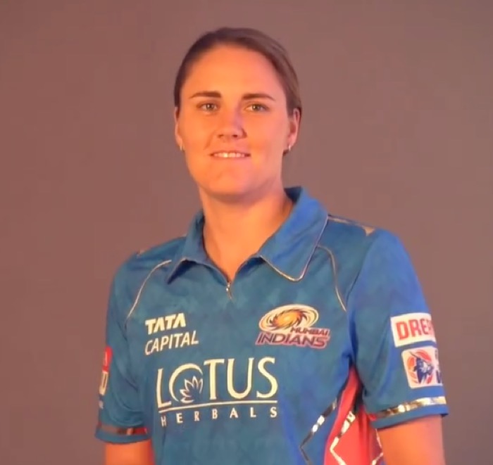 Mumbai Indians WPL jersey