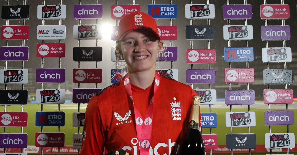 Charlotte Dean sizzles as England beat New Zealand in a rain-affected 2nd Women’s T20I