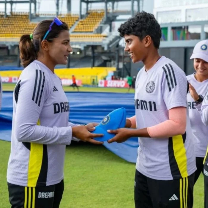 पहिल्या एकदिवसीय मध्ये भारत कॅप
