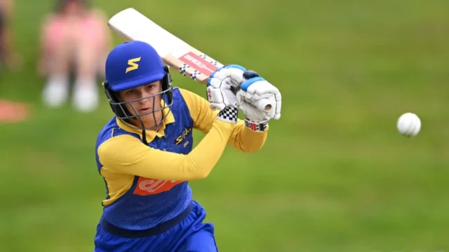 Young Polly Inglis for Otago Sparks